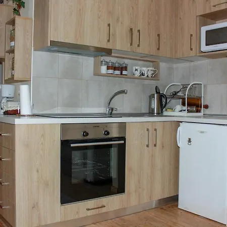 Quiet In Off The Beaten Track Apartment