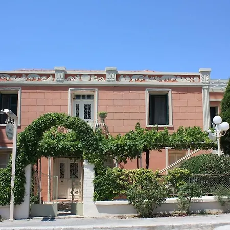 Quiet In Off The Beaten Track Apartment